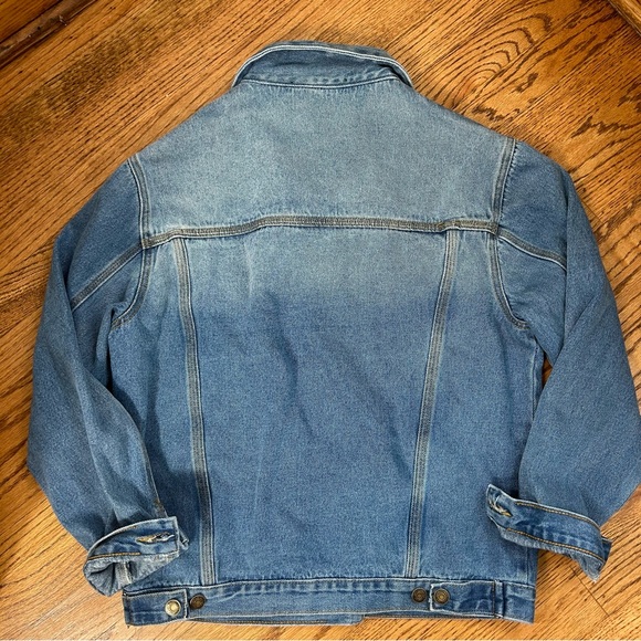 *SOLD*Forever 21 | Oversized Rose Embroidered Patch Denim Jacket - Picture 2 of 13